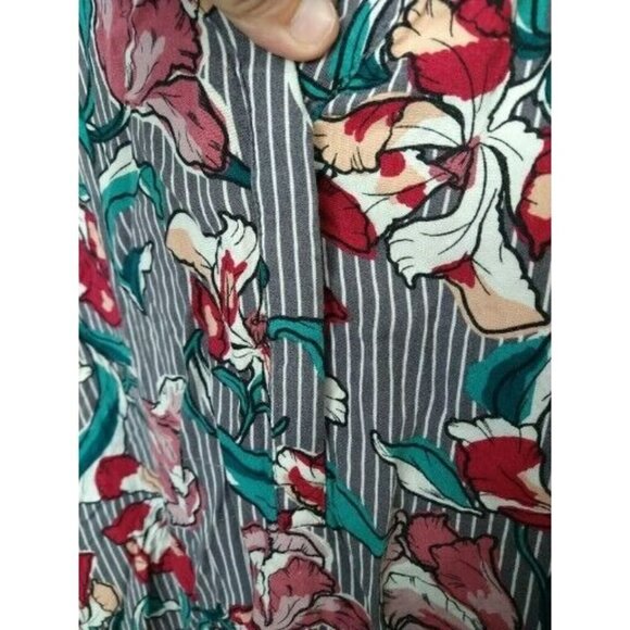 APT 9 Women's V 1/2 Button Striped Floral Print Hi Lo Hem Tie Sleeves. Size L - Picture 8 of 11